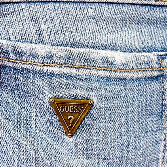 GUESS Brittney Light Wash Low-Rise Skinny Jeans | Size 26* - Picture 10 of 11